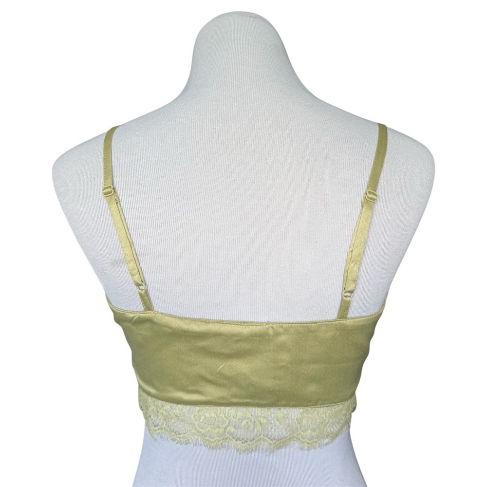 ASOS DESIGN satin lace trim olive green bralette crop top - Picture 3 of 7